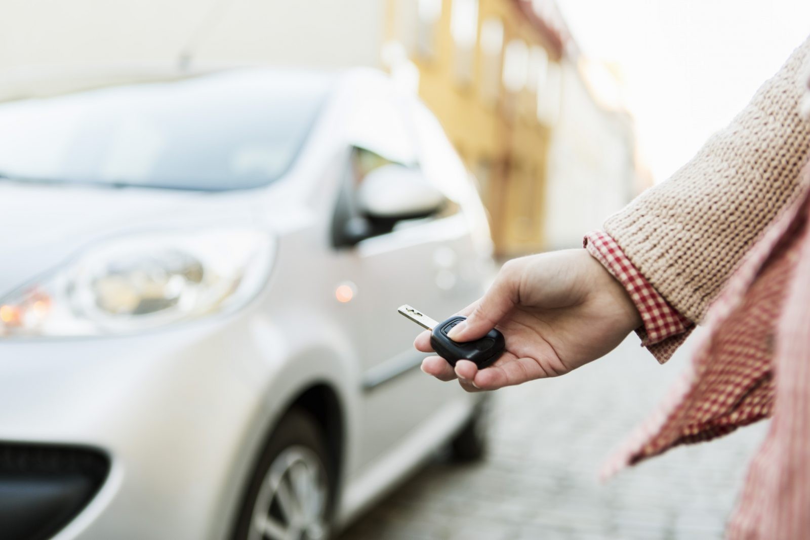 MotoSzkółka: jak sprawdzić samochód przed kupnem? Sprawdzone rady