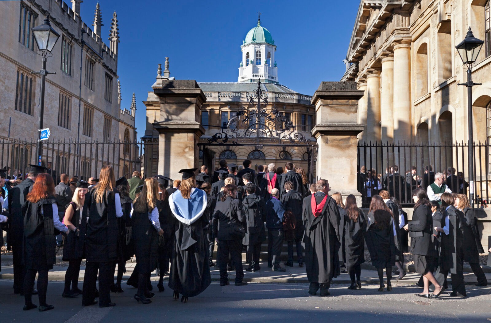 Oxford chce wyrównywać szanse. 1/4 miejsc dla uboższych studentów