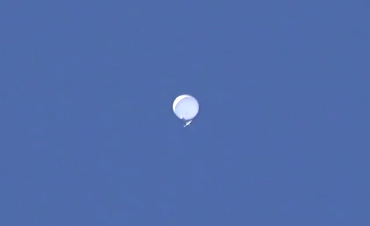 Niezidentyfikowany obiekt nad Japonią. Balon pogodowy czy… UFO?