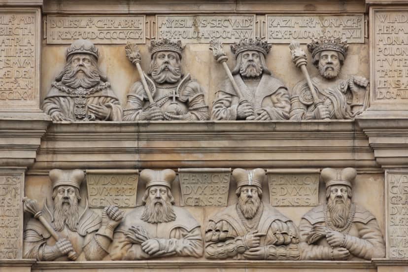 renesansowa-plaskorzezba-piastow-slaskich-w-portalu-bramy-wjazdowej-zamku-piastow-slaskich-w-brzegu-fot-wikimedia-commons-andrzej-otrebski