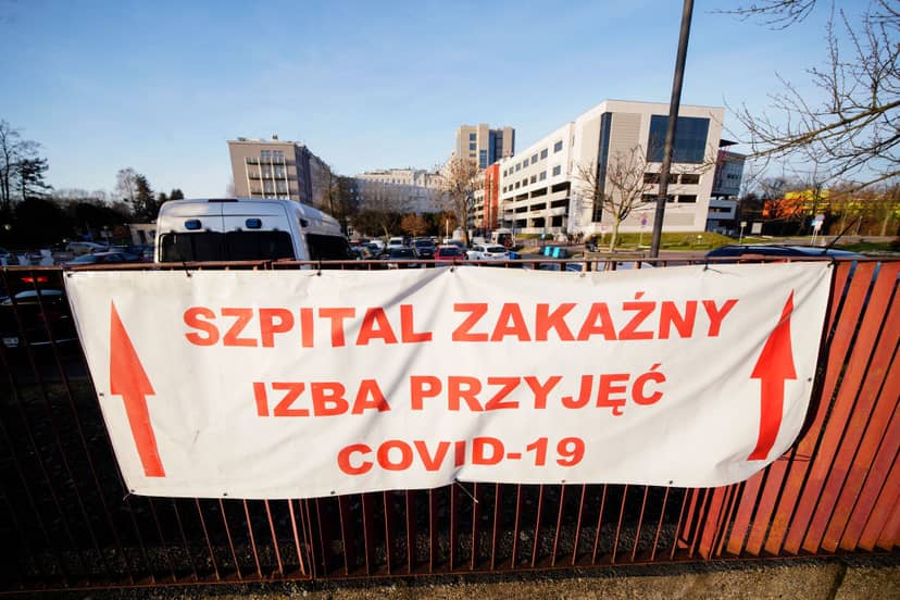 lista-objawow-covid-19-coraz-bardziej-sie-wydluza-fot-getty-images