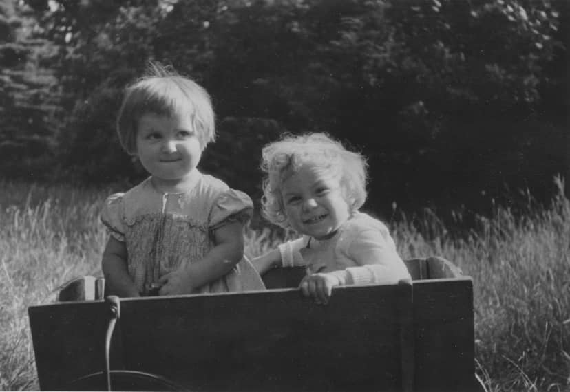 trzyletnia-ingrid-z-dietmarem-ktorego-uwazala-za-swojego-brata-zostala-porwana-z-sauerbrunn-w-jugoslawii-w-1942-r-a-nastepnie-przetrzymywana-w-domu-dziecka-w-ramach-programu-lebensborn-jej-tozsamosc-zostala-wymazana-pozniej-zostala-adoptowa_1