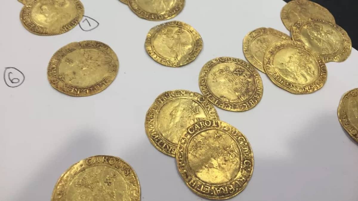 Skarb za ponad milion złotych ukryty pod podłogą. Pochodzi sprzed kilkuset lat
