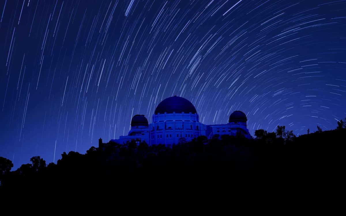 Zanieczyszczenie świetlne to prawdziwy problem &#8211; astronomowie uciekają z miast /Fot. Pixabay
