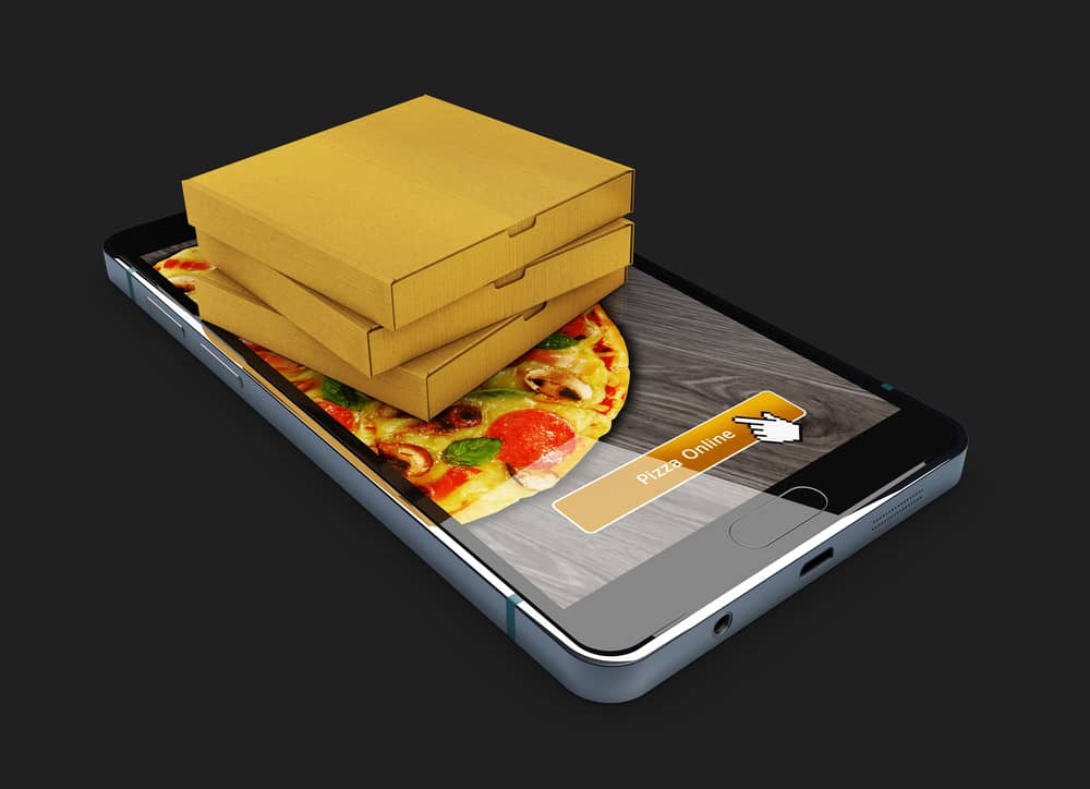 Już niedługo zamówisz pizzę przez Facebooka. Gigant social media zapowiada nową funkcję