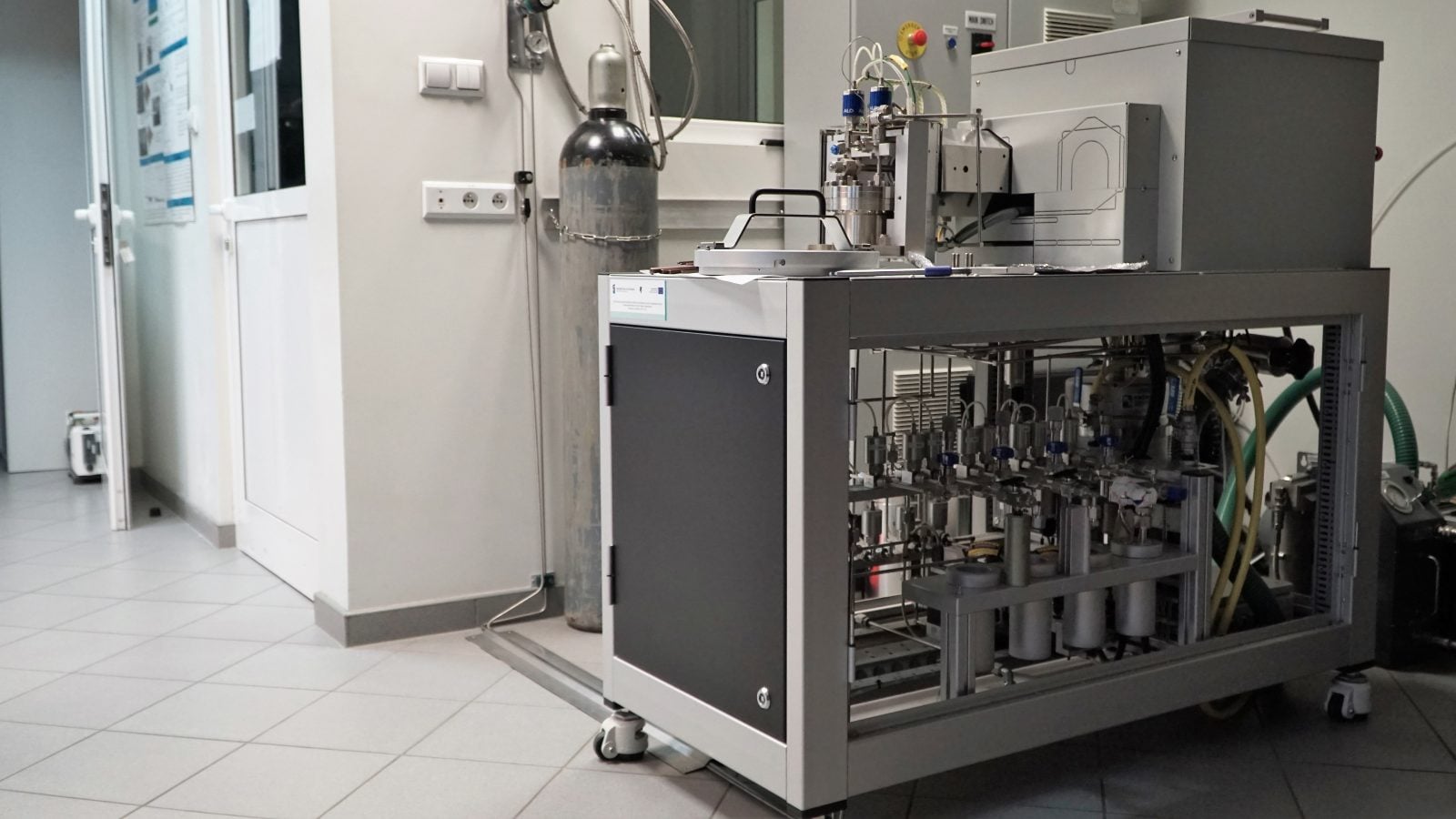 reaktor ALD w IF PAN