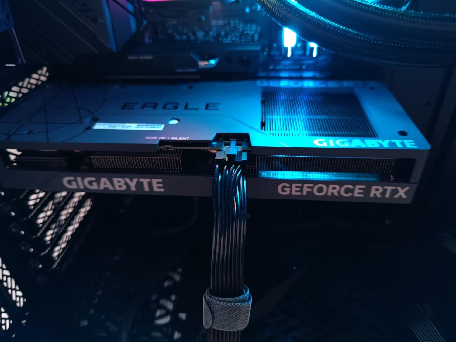 test Gigabyte GeForce RTX 4060 Ti Eagle 8 GB, recenzja Gigabyte GeForce RTX 4060 Ti Eagle 8 GB, opinia Gigabyte GeForce RTX 4060 Ti Eagle 8 GB