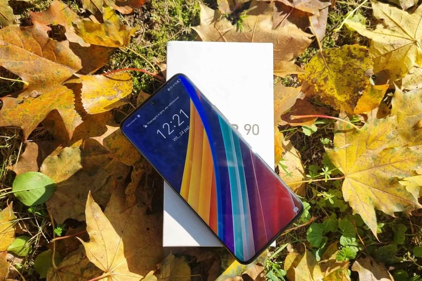 Honor 90