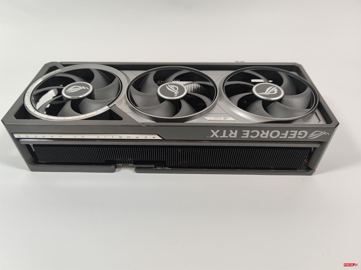 test Asus GeForce RTX 5080 ROG Astral OC, recenzja Asus GeForce RTX 5080 ROG Astral OC, opinia Asus GeForce RTX 5080 ROG Astral OC