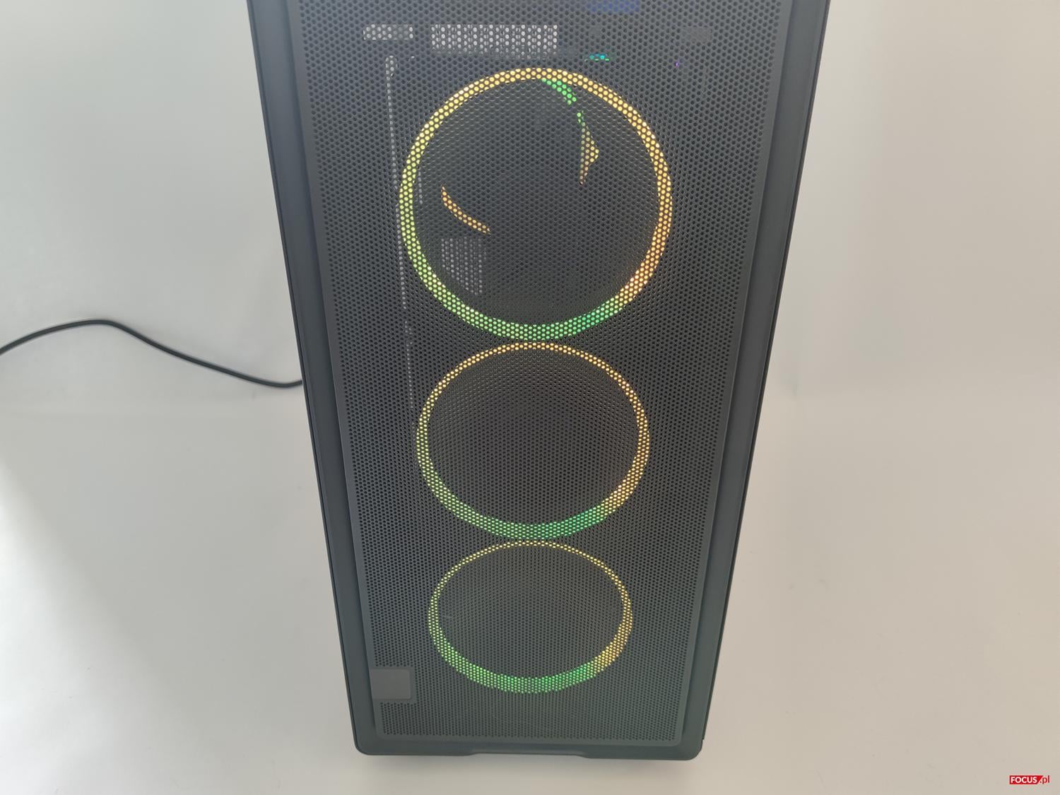 test Fractal Design Epoch Black TG RGB Light Tint, recenzja Fractal Design Epoch Black TG RGB Light Tint, opinia Fractal Design Epoch Black TG RGB Light Tint