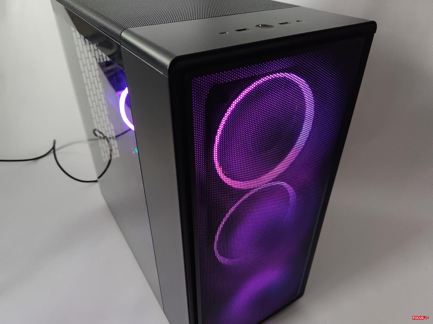 test Fractal Design Epoch XL Black TG RGB Light Tint, recenzja Fractal Design Epoch XL Black TG RGB Light Tint, opinia Fractal Design Epoch XL Black TG RGB Light Tint