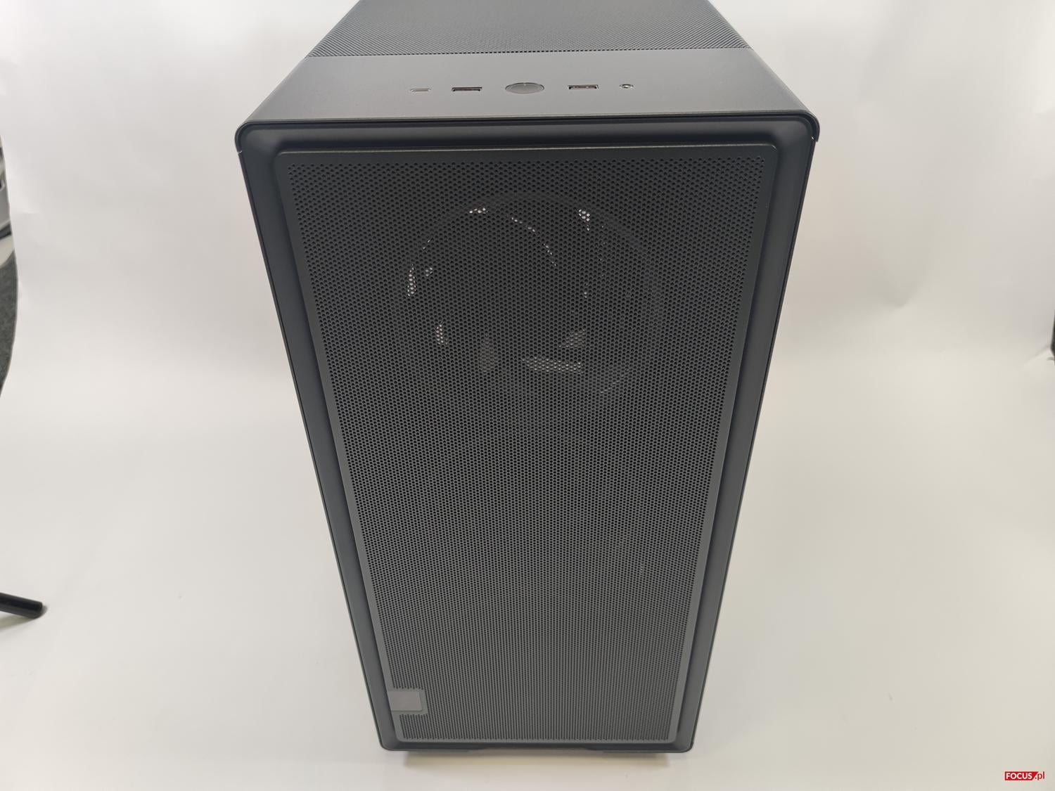 test Fractal Design Epoch XL Black TG RGB Light Tint, recenzja Fractal Design Epoch XL Black TG RGB Light Tint, opinia Fractal Design Epoch XL Black TG RGB Light Tint