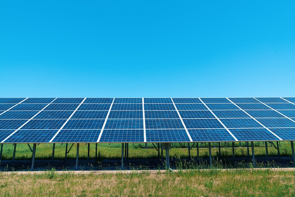 Tani i wydajny recykling paneli fotowoltaicznych. Oto nowy sposób 