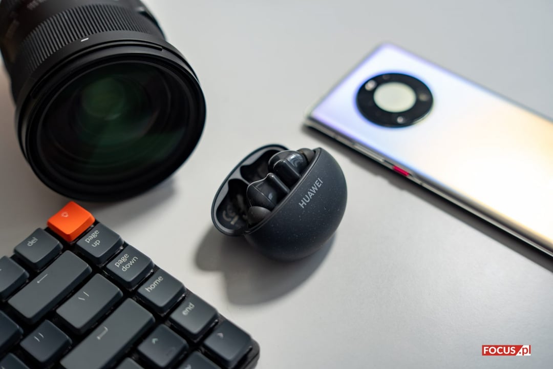 Huawei FreeBuds 5i – recenzja bardzo dobrych słuchawek TWS w pigułce