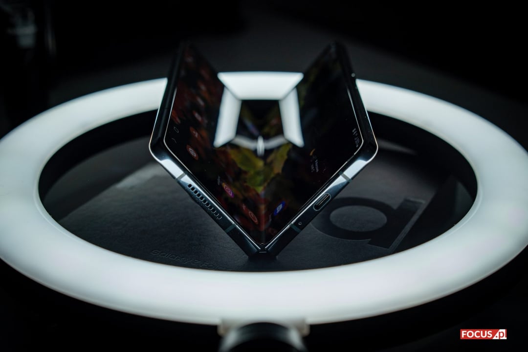 Marzy Ci się Galaxy Z Fold 5? Samsung pokazuje, jak możesz go wyczarować z… iPhone’ów