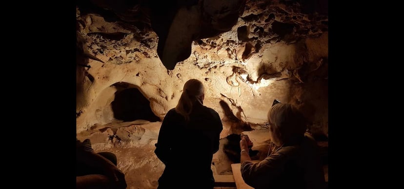 Znaleźli w jaskini niezrozumiałe rysunki sprzed tysięcy lat. Nie stworzyli ich przedstawiciele naszego gatunku