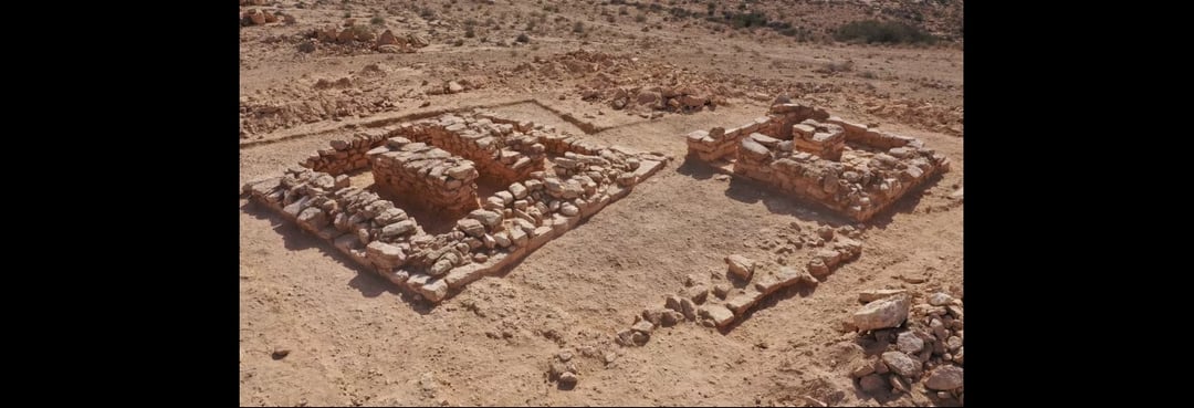 Kilkadziesiąt szkieletów na środku pustyni. To ofiary przerażającego starożytnego procederu