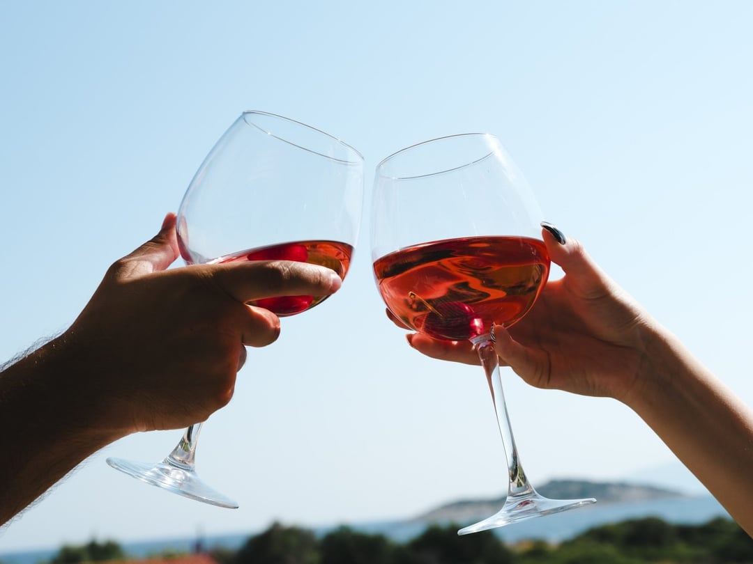 Piłeś alkohol? Lepiej uważaj, kogo wtedy podrywasz