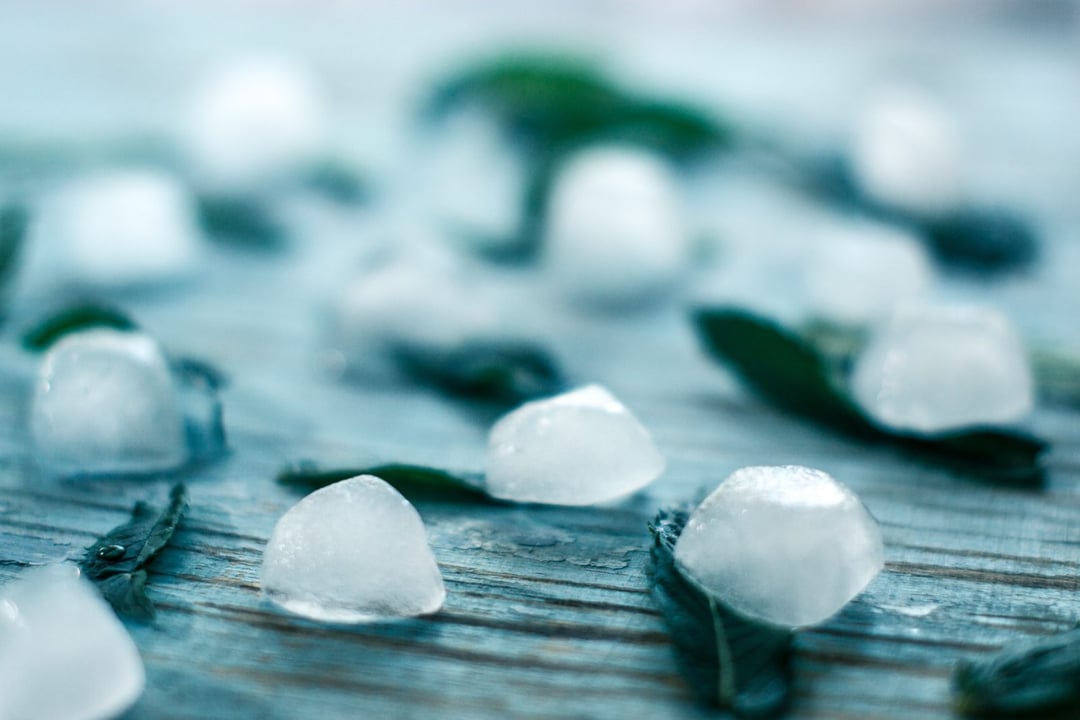 Samochód zniszczony przez grad – czy ubezpieczenie samochodu pokryje straty w aucie po gradobiciu?