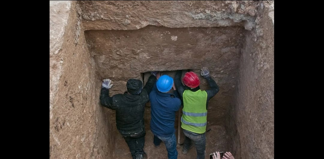 Kurtyzana pochowana z honorami. W jej grobie umieszczono wyjątkowy przedmiot