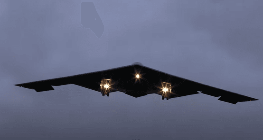 Bombowiec B-2 Spirit wylądował w Wielkiej Brytanii. Nie miał tego w planach