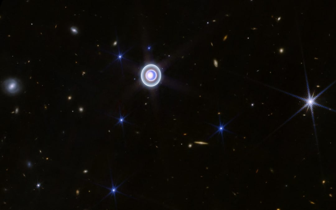 To nie Saturn. Tak pierścieniami chwali się zupełnie inna planeta