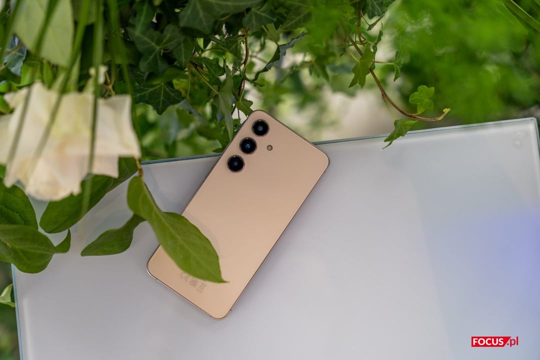 Siedem lat wsparcia, topowe funkcje i to w cenie średniaka. Samsung ruszył z kolejną promocją na flagowce