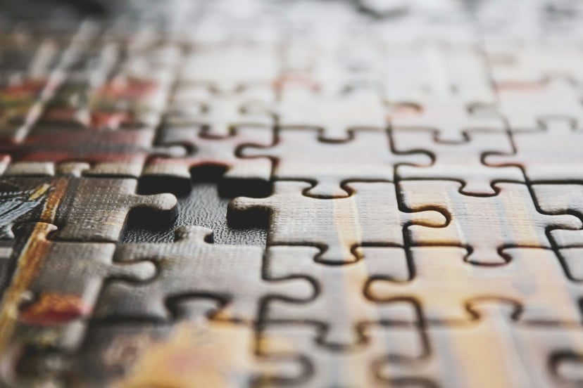Jak dużego stołu potrzebujesz na puzzle o konkretnej liczbie elementów? Da się to obliczyć