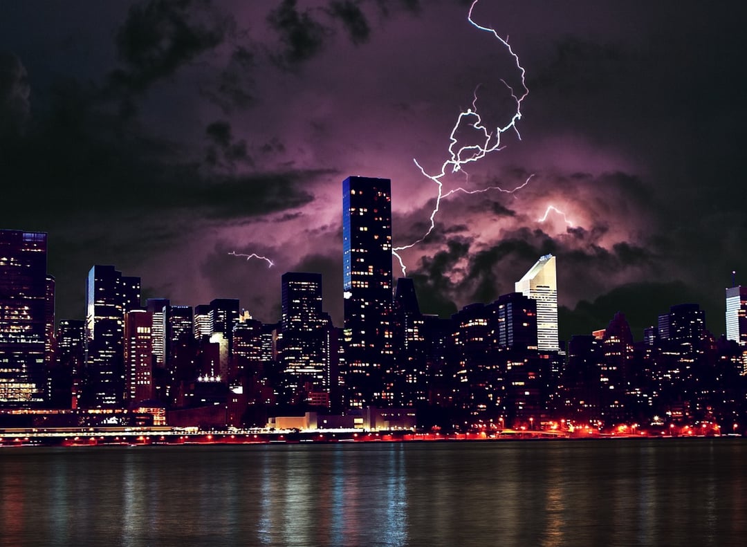 Polacy na tropie burz. Pioruny nie będą już szkodzić pewnym, specyficznym budynkom