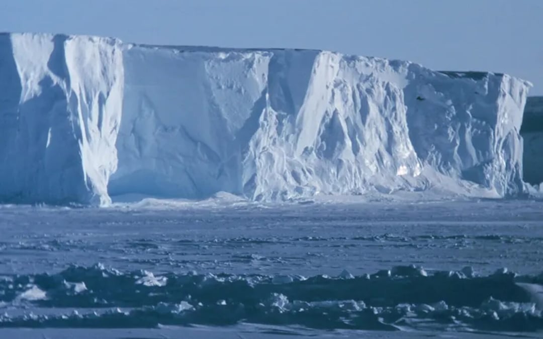Lodowiec szelfowy Rossa na Antarktydzie dwa razy dziennie robi coś nietypowego. Zaskakujące odczyty z sejsmometrów