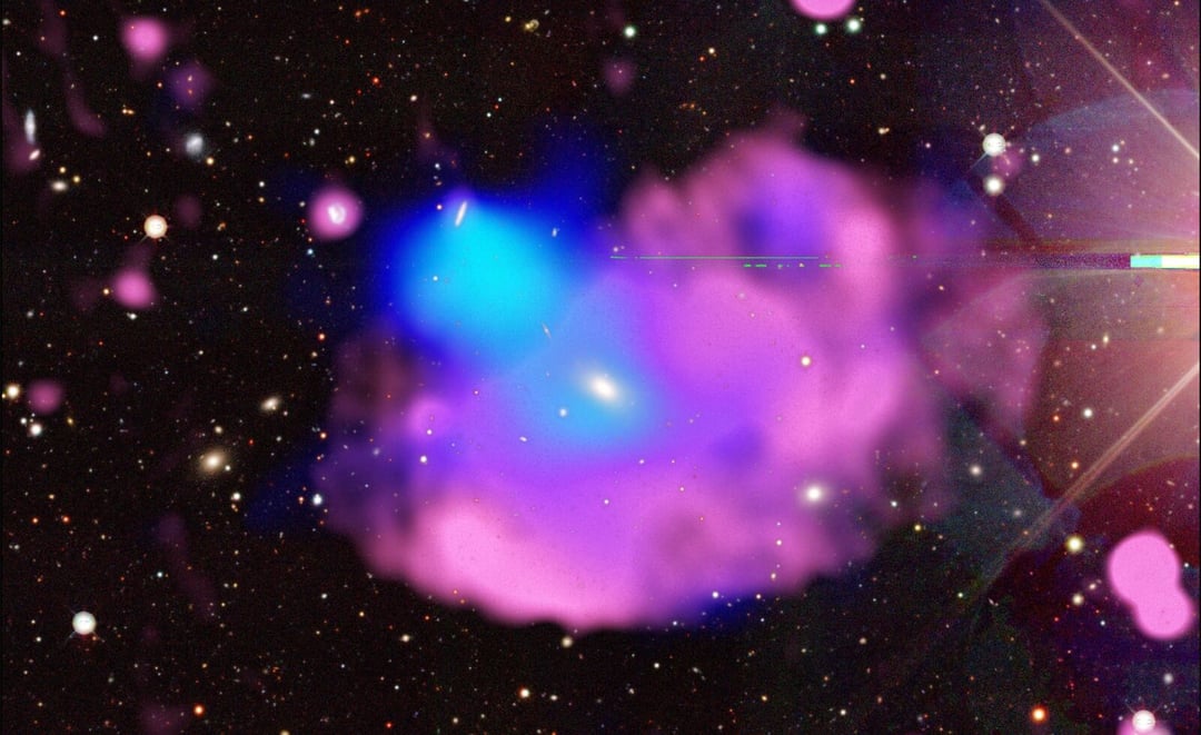 Dziwne pierścienie radiowe na nocnym niebie. Naukowcy w końcu je wyjaśnili