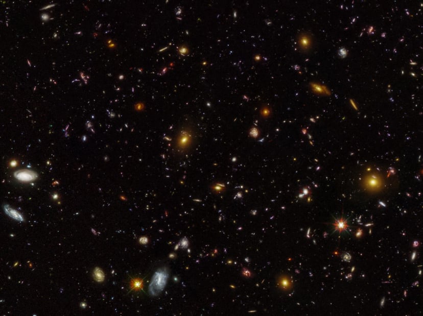 Hubble odkrywa więcej czarnych dziur na początku wszechświata, niż się spodziewano. To wiele zmienia
