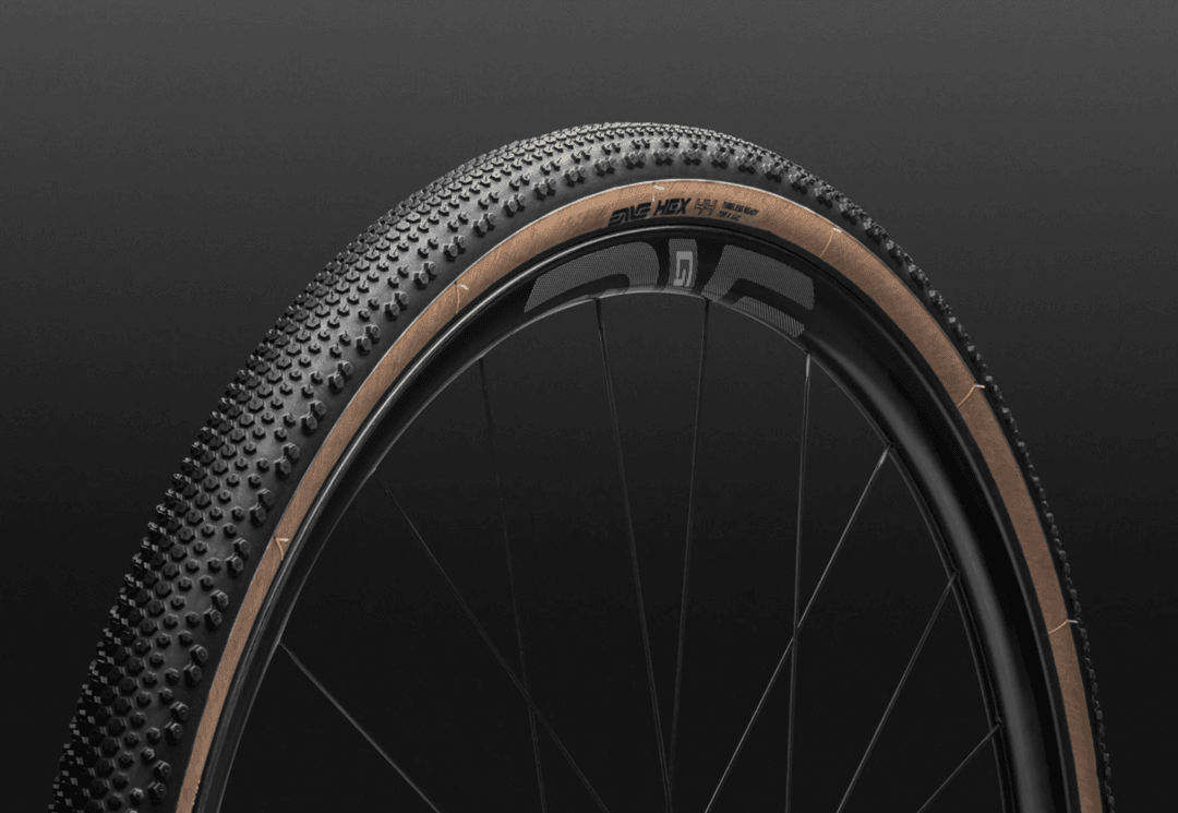 Nowa rewolucyjna opona ENVE HEX sprawi, że nie będziesz się już bać żadnej nawierzchni!