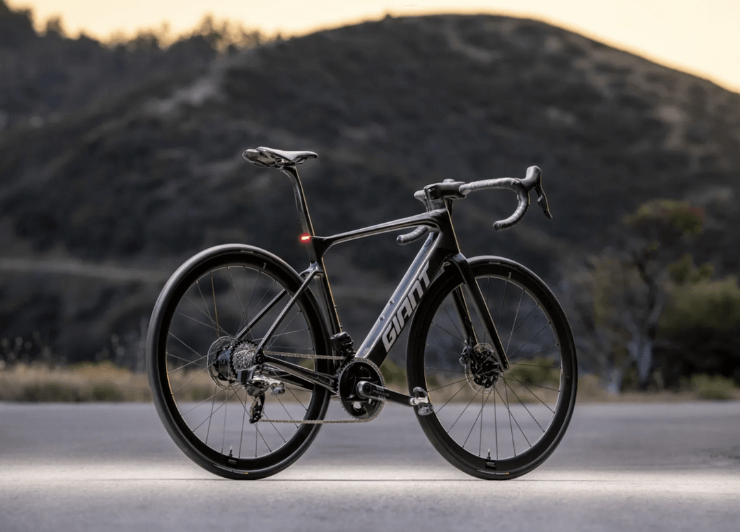 Nowe modele Giant sprawią, że zapomnisz, że jedziesz rowerem elektrycznym