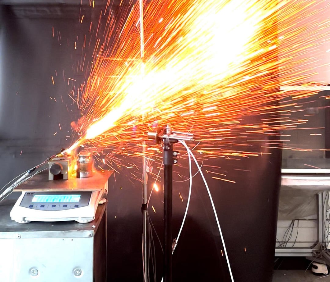 Dwie minuty na ratunek. Nowy system ostrzegania przed pożarem elektryków