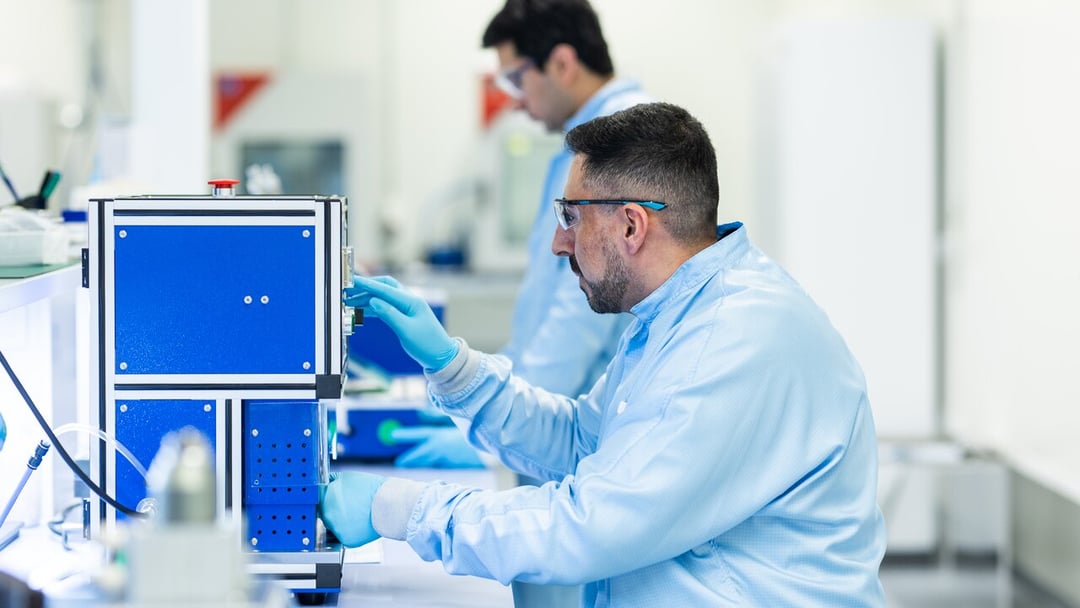 Belgijska firma dokonała niemożliwego. Sprawność akumulatorów na poziomie 99 procent