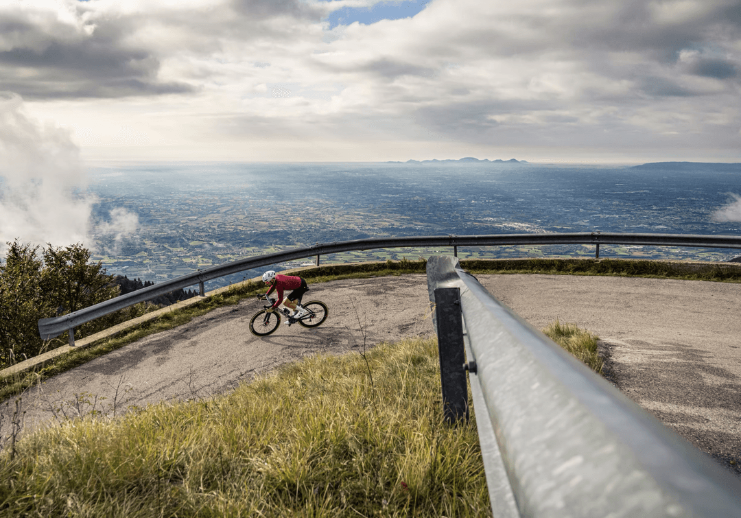 Acol wkracza na rynek rowerów. Ernesto Colnago byłby dumny