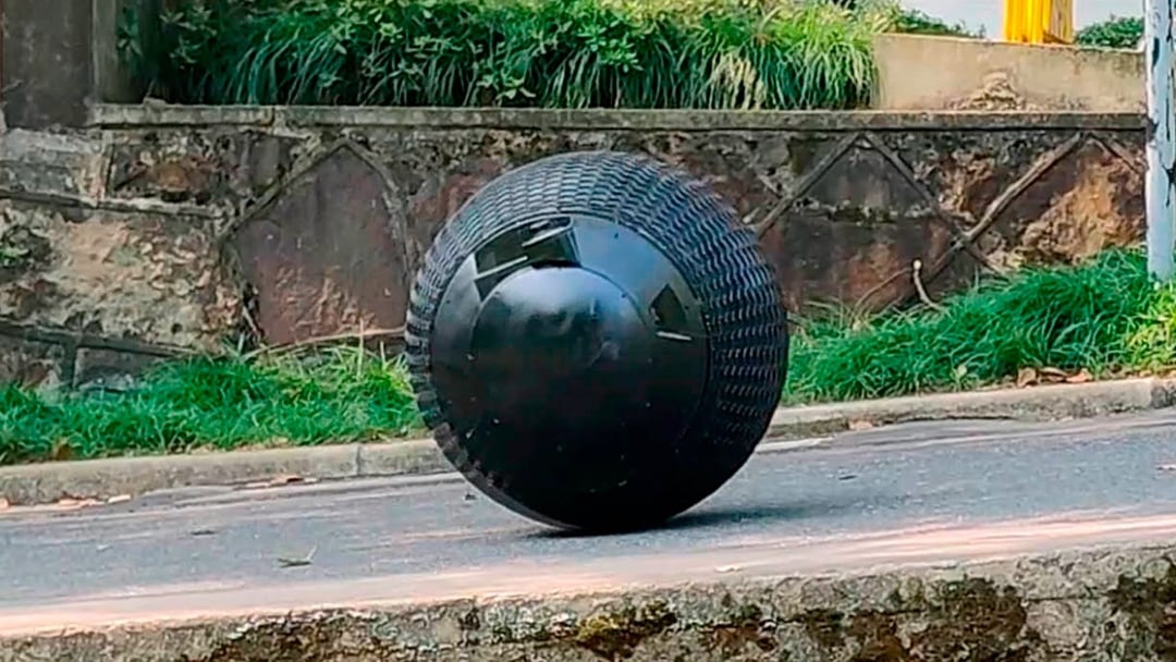 Chińska odpowiedź na wyzwania współczesnego bezpieczeństwa. Policyjny robot RT-G w akcji