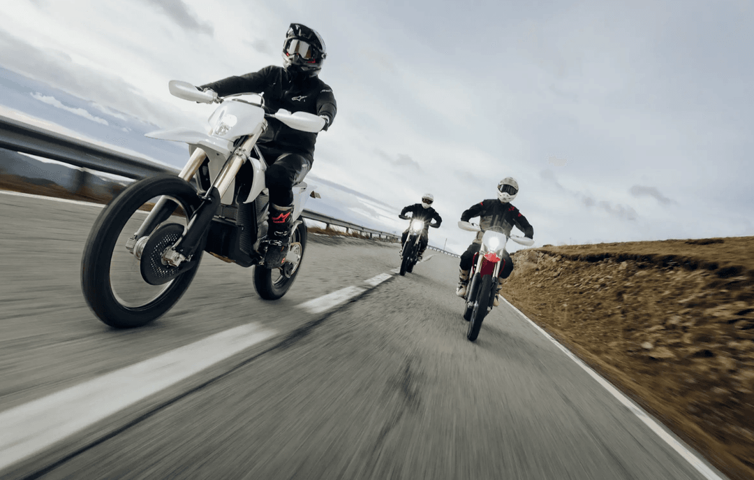 Najszybszy na świecie motocykl terenowy wyjeżdża na ulice