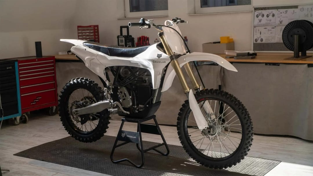 Nowy elektryczny motocykl z momentem obrotowym 900 Nm. Spalinowe mogą się bać