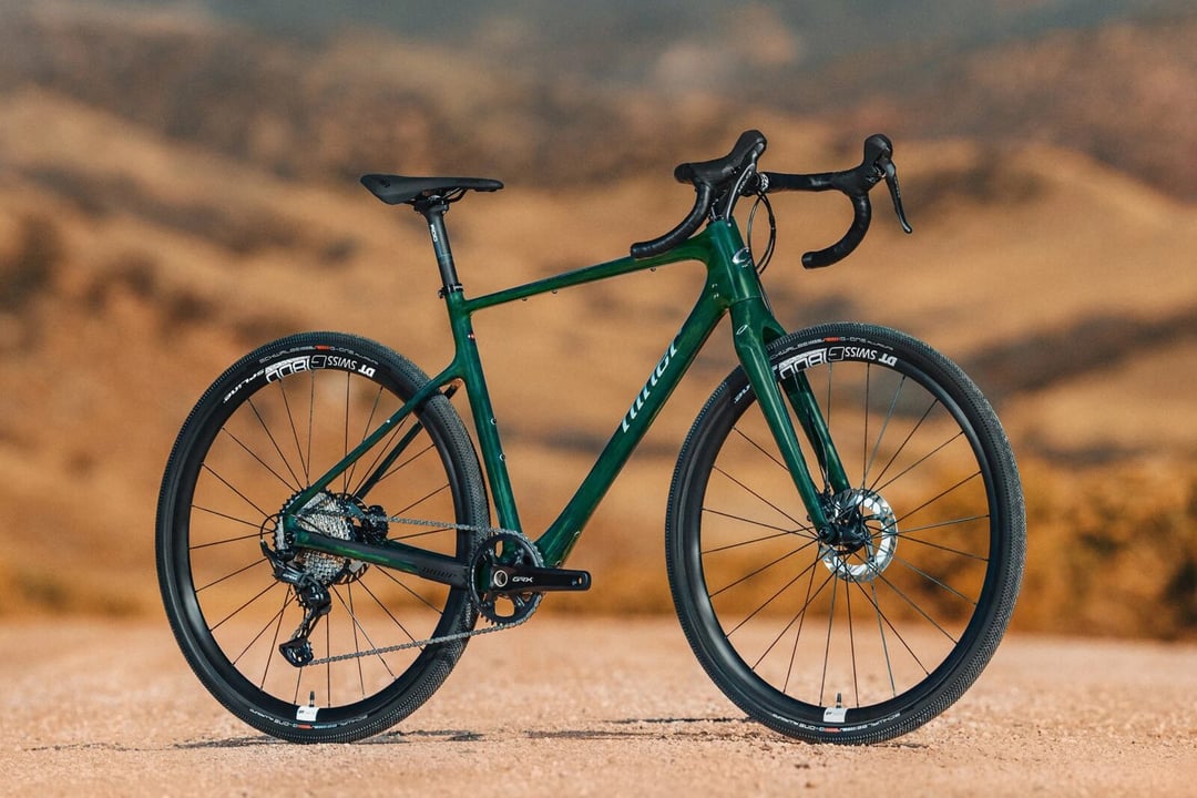 Zapomnij o skakaniu i pokochaj szlaki. Zadebiutował idealny rower do górskich przejażdżek