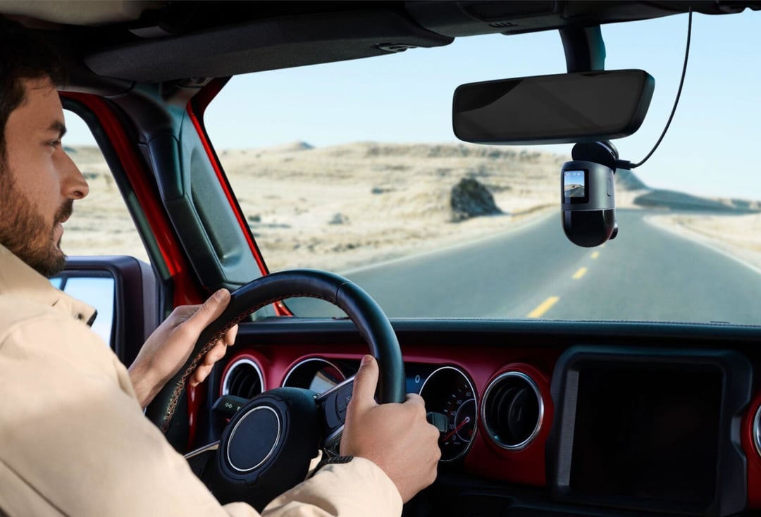 Nowa kamera 70mai 4K Omni widzi wszystko. To oczy dookoła głowy dla kierowców