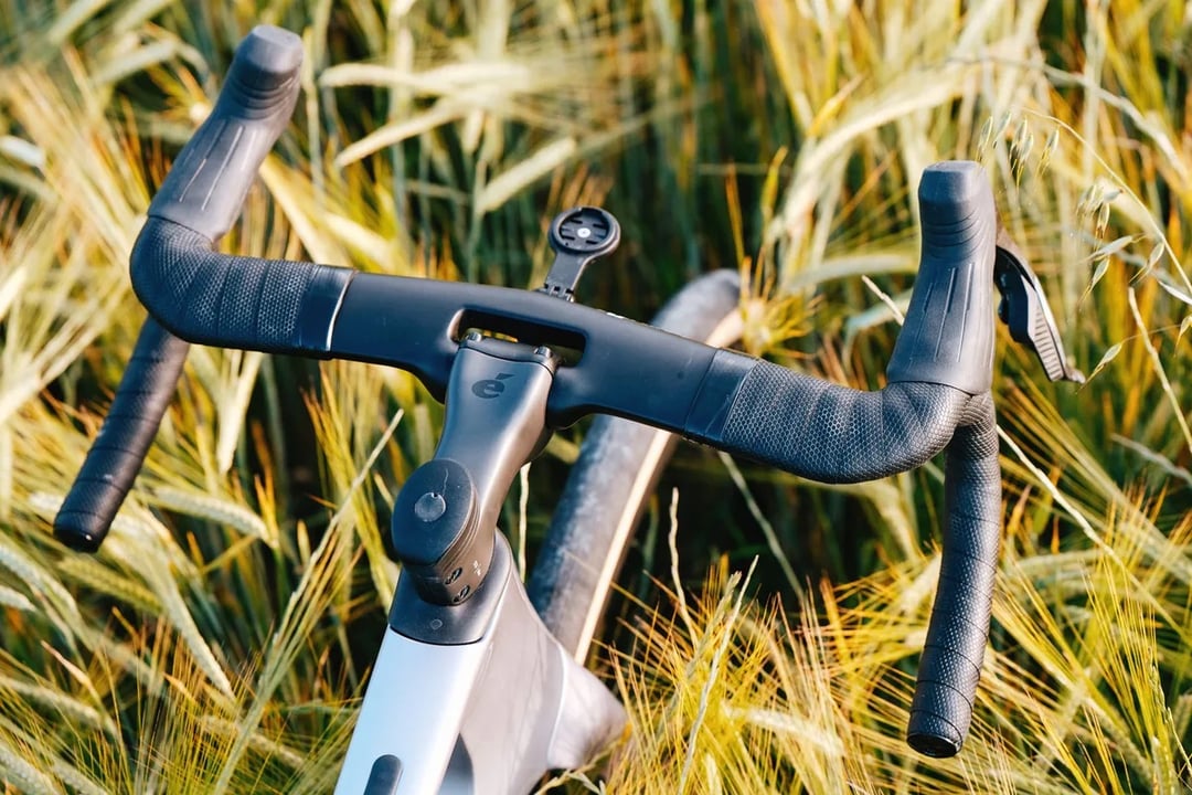 Szutrowy rower z DNA wyścigówki to już rzeczywistość. Cervélo Áspero 5 zawstydza konkurencję