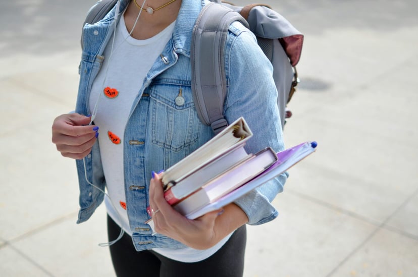 10 tys. zł dla maturzystów. Kto może skorzystać ze stypendium?