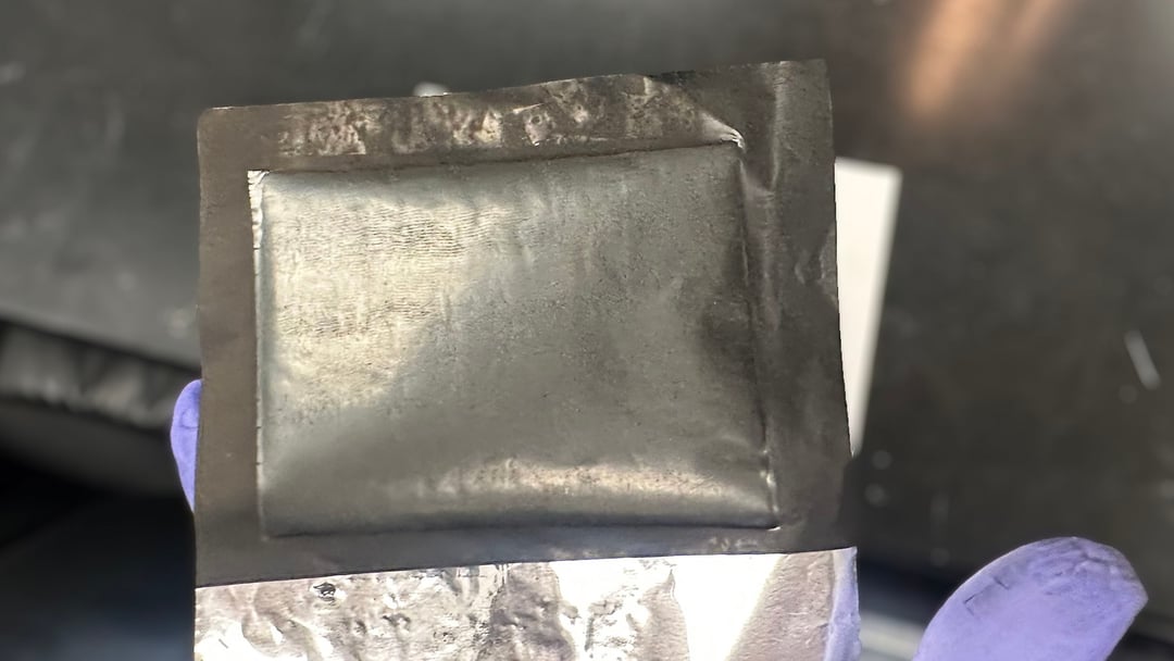 Tańsze baterie do aut elektrycznych już wkrótce. Naukowcy opracowali przełomową technologię