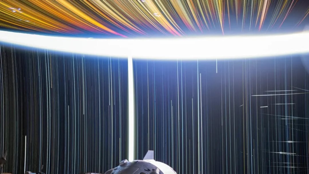 Kosmiczny fotograf uchwycił zatłoczoną orbitę. Zdjęcie z ISS pokazuje niepokojącą rzeczywistość