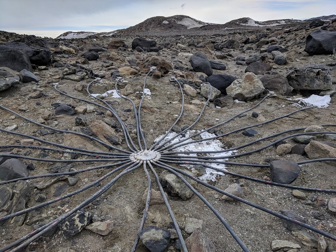 Elektrownie wiatrowe emitują niebezpieczne fale. Infradźwięki docierają do nas z każdej strony