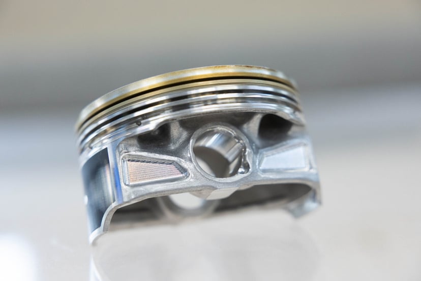 Lżejsze silniki i oszczędność paliwa na wyciągnięcie ręki. Nowy stop aluminium podbija przemysł