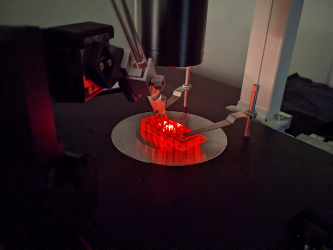 Spektroskopia fluorescencyjna na nowo odkryta. Naukowcy naprawili fundamentalny błąd z lat 70