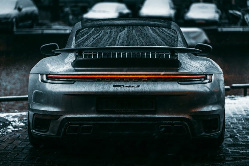 Kultowa manualna skrzynia w Porsche 911 zagrożona. Niemiecka marka szuka kompromisu między tradycją a nowoczesnością
